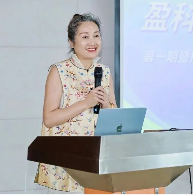 崔云玲